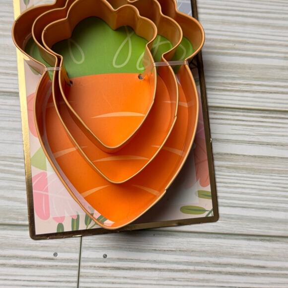 CWC Orange Carrot Shape Three Piece Cookie Cutter Set - Picture 2 of 8
